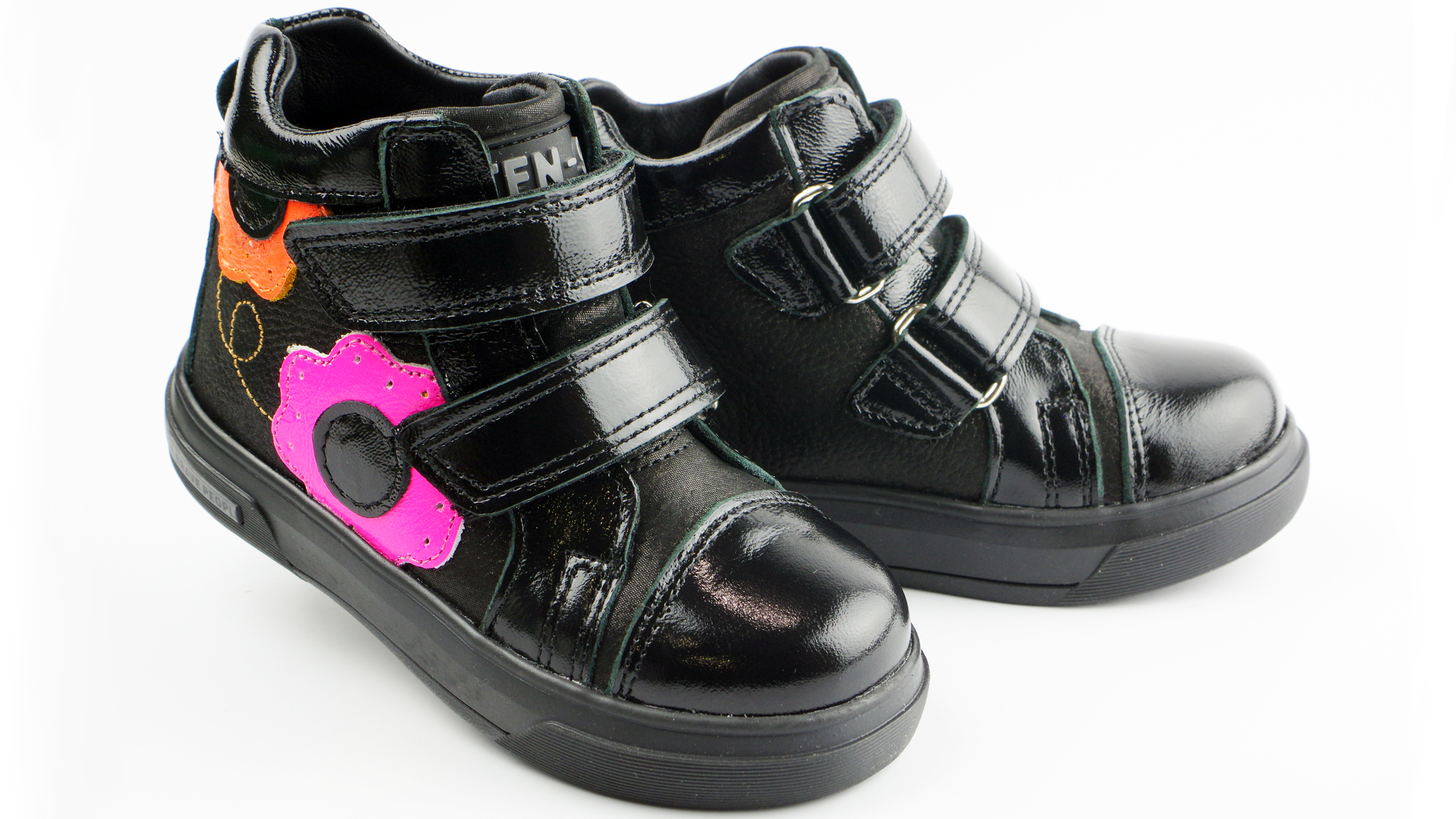 Демисезонные ботинки детские (2137) материал Натуральная кожа, цвет Черный  для девочки 21-25 размеры – Sole Kids. Фото 2