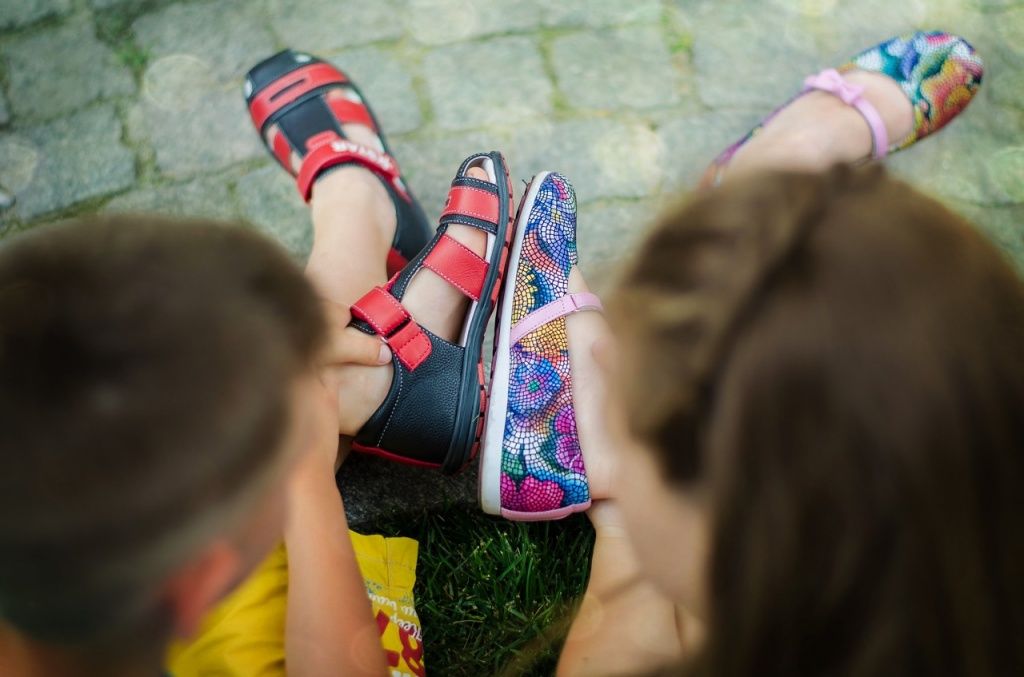 Брендове нове взуття на дитячих ніжках - Sole Kids